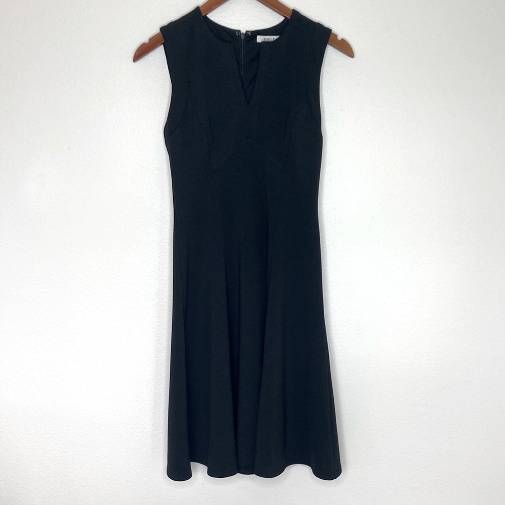 WHBM White House Black Market Black sleeveless midi dress size 0
